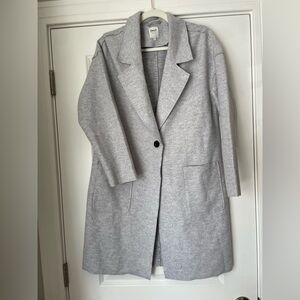 Only Gray Trench Coat with Notched Lapels and Minimalist Design